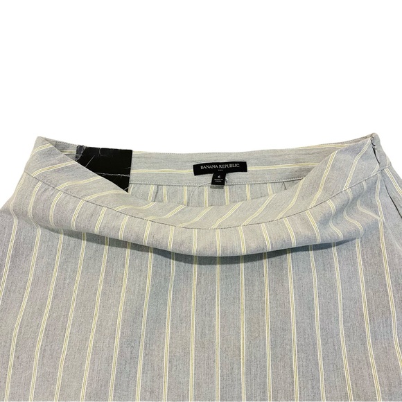 NWT Banana Republic Wrap Pencil Skirt. Size 6. - Picture 3 of 6